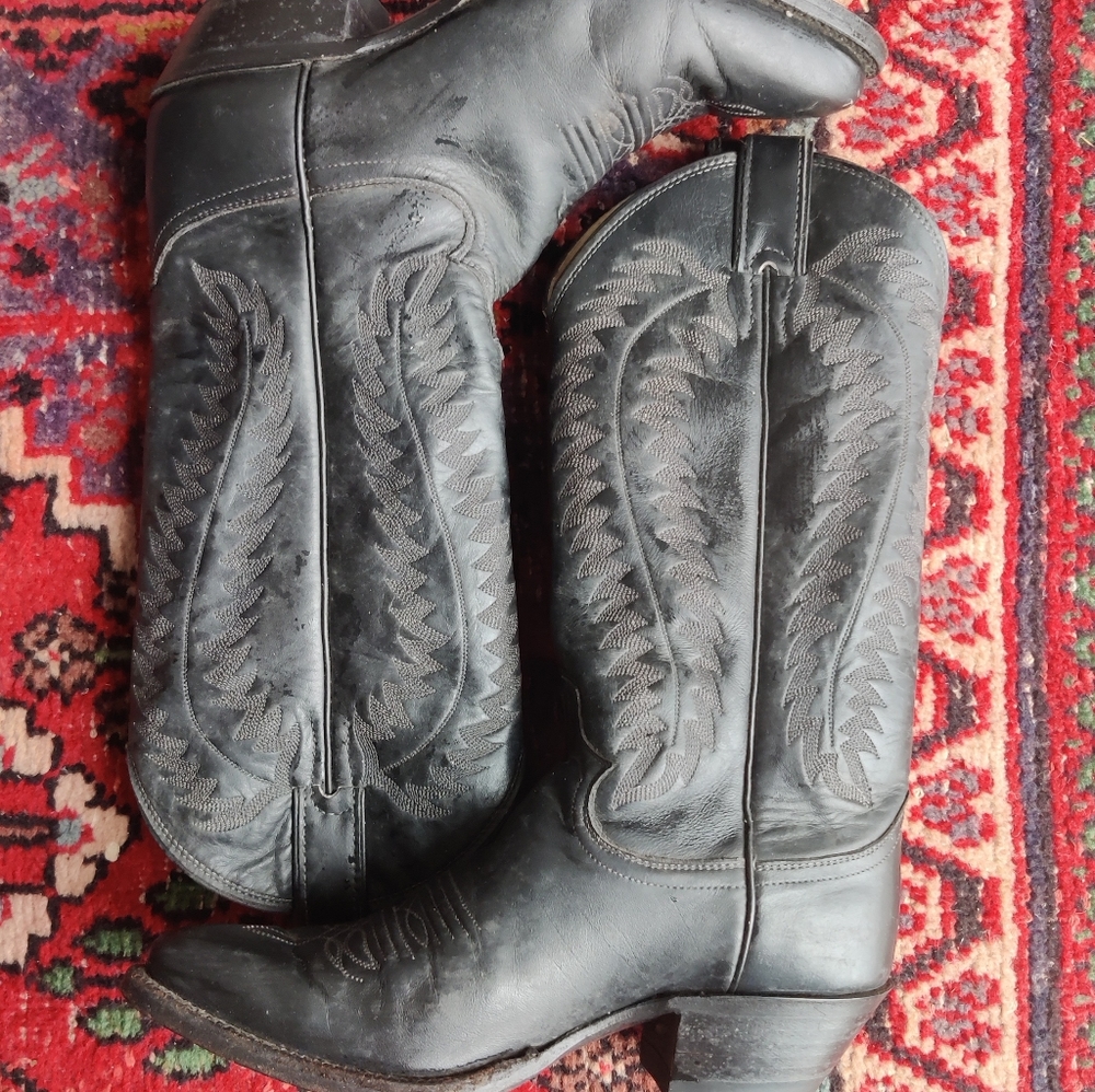 Vintage - Black leather Cowboy boots 'Justin' Very Good condition. Leather sole.